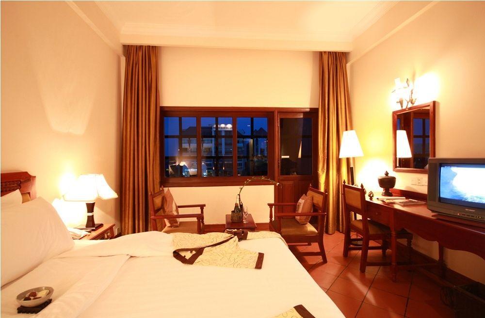 Apsara Holiday Hotel Siem Reap Exteriör bild